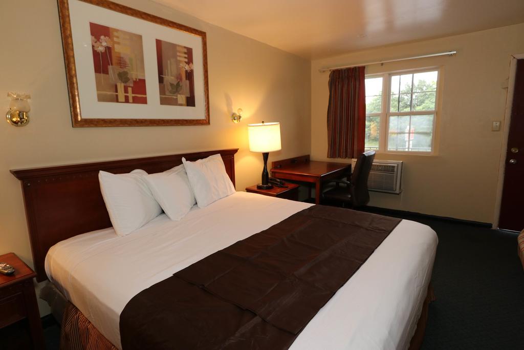 Red Carpet Inn Berlin Extérieur photo