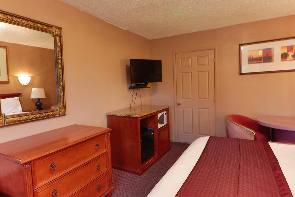 Red Carpet Inn Berlin Extérieur photo