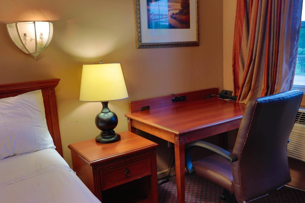 Red Carpet Inn Berlin Extérieur photo